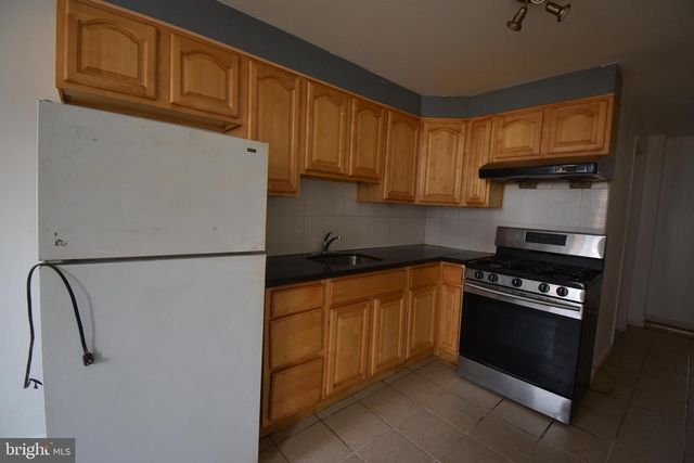 1303 S 8TH ST, Philadelphia, PA 19147