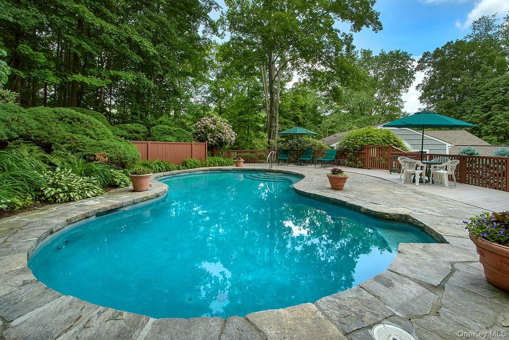 121 Washburn Road, Briarcliff Manor, NY 10510 — photo 3