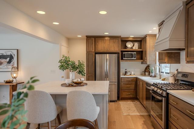 4262 Wooddale Avenue S, Saint Louis Park, MN 55416