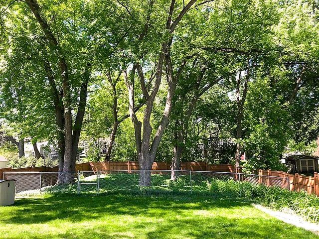 4262 Wooddale Avenue S, Saint Louis Park, MN 55416