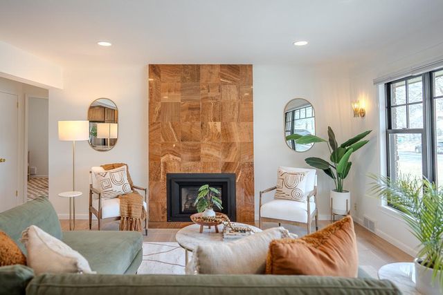 4262 Wooddale Avenue S, Saint Louis Park, MN 55416