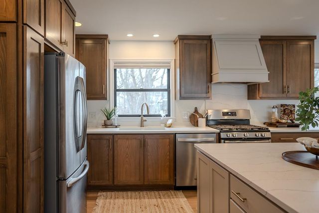 4262 Wooddale Avenue S, Saint Louis Park, MN 55416