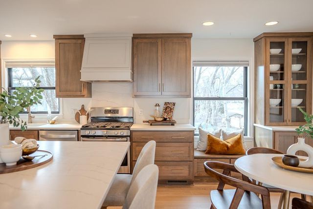 4262 Wooddale Avenue S, Saint Louis Park, MN 55416