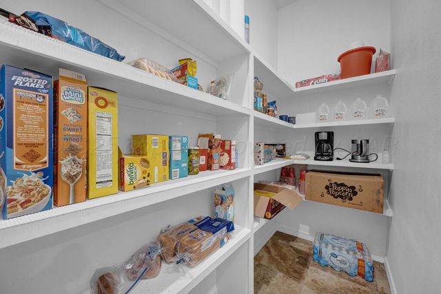 10855 Travis Lane, Dumas, TX 79029