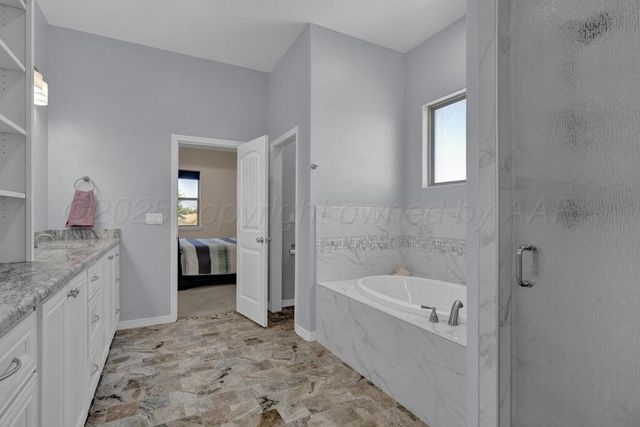 10855 Travis Lane, Dumas, TX 79029