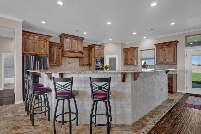 10855 Travis Lane, Dumas, TX 79029