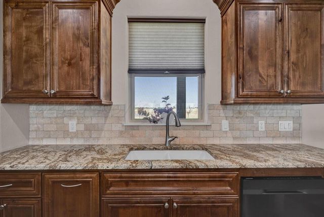 10855 Travis Lane, Dumas, TX 79029