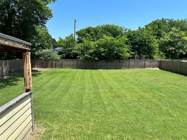 501 E Holley Street, Mesquite, TX 75149