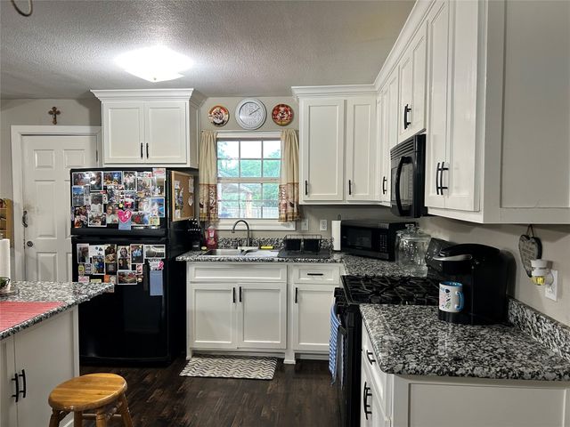 501 E Holley Street, Mesquite, TX 75149