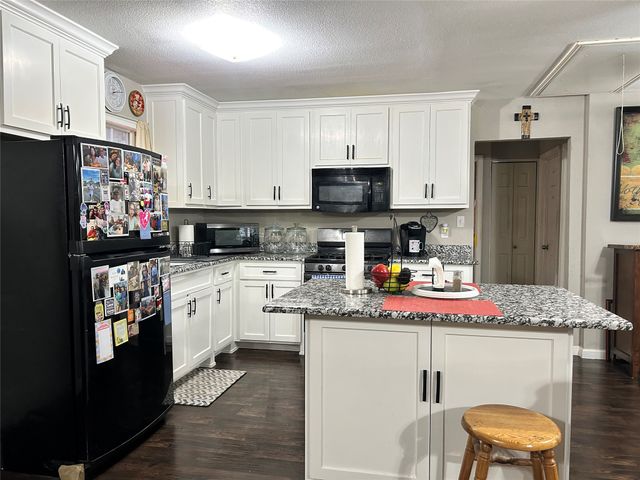 501 E Holley Street, Mesquite, TX 75149