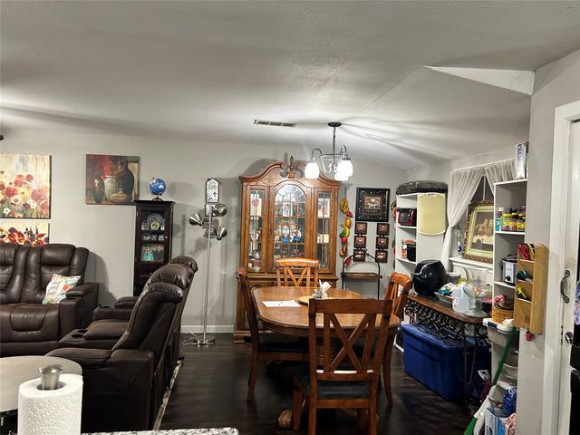 501 E Holley Street, Mesquite, TX 75149
