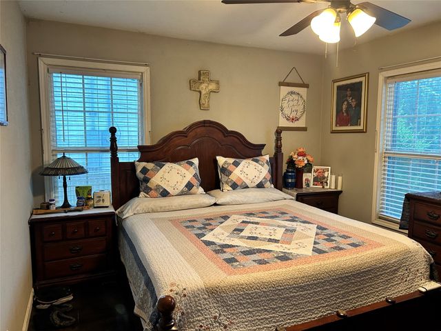 501 E Holley Street, Mesquite, TX 75149