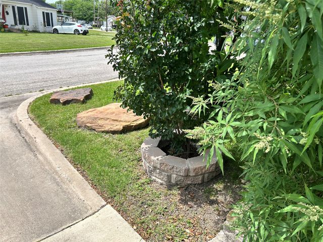 501 E Holley Street, Mesquite, TX 75149