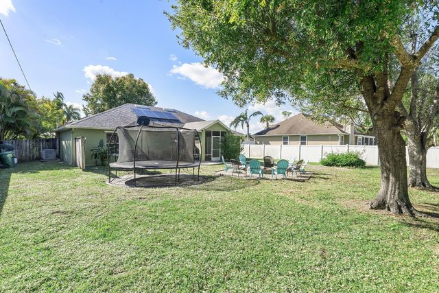 655 SE Ron Rico Terrace, Port St Lucie, FL 34983