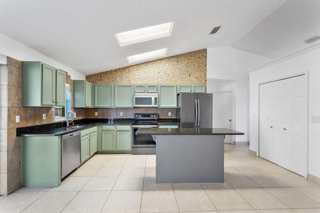 655 SE Ron Rico Terrace, Port St Lucie, FL 34983