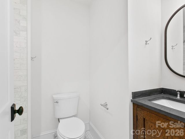 18 Normandy Road, Asheville, NC 28803