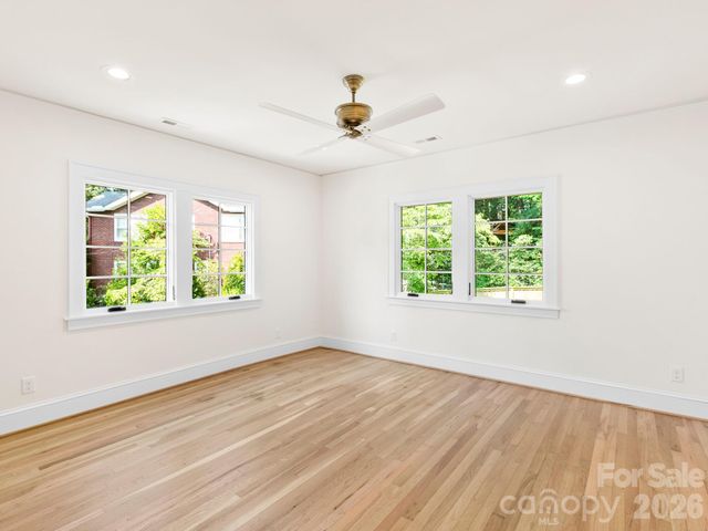 18 Normandy Road, Asheville, NC 28803