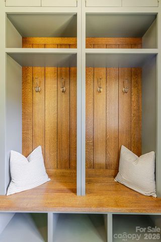18 Normandy Road, Asheville, NC 28803