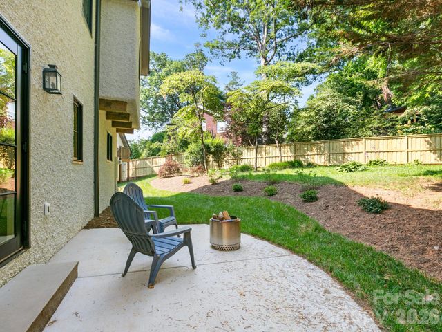 18 Normandy Road, Asheville, NC 28803