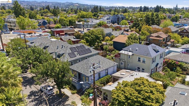 546 61St St, Oakland, CA 94609