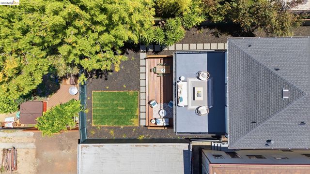 546 61St St, Oakland, CA 94609