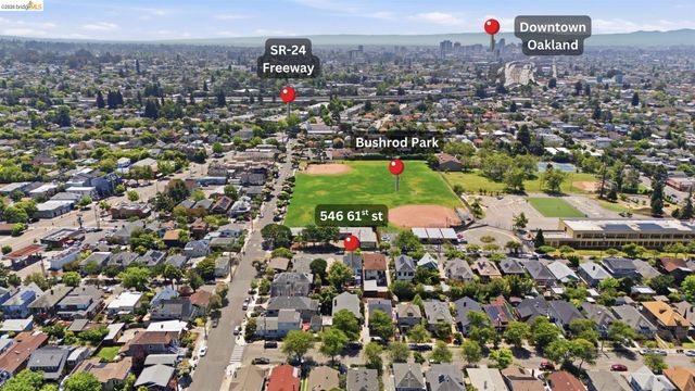 546 61St St, Oakland, CA 94609