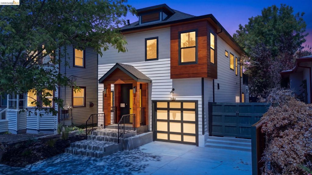 546 61St St, Oakland, CA 94609