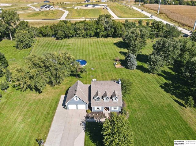 18104 Murray Trail, Gretna, NE 68028