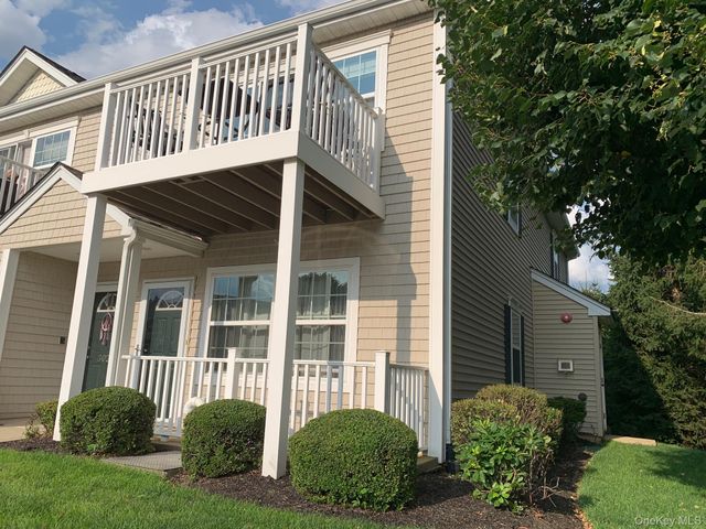 301 Willow Lane, Valley Stream, NY 11580