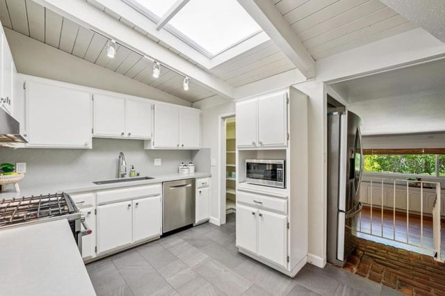 20210 Franklin Avenue, Saratoga, CA 95070
