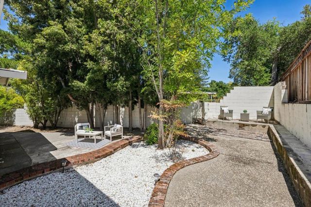 20210 Franklin Avenue, Saratoga, CA 95070