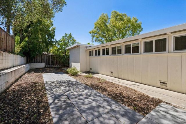 20210 Franklin Avenue, Saratoga, CA 95070