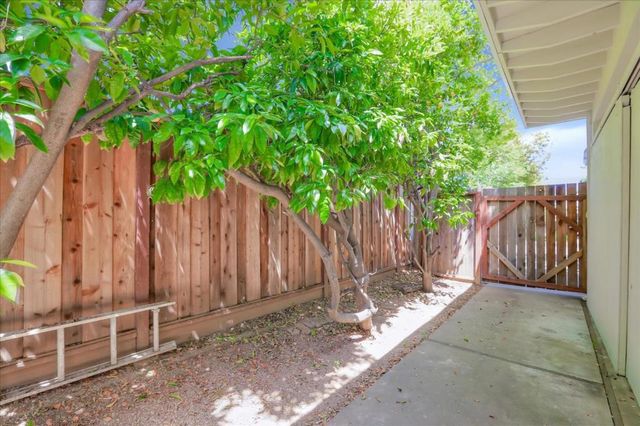 20210 Franklin Avenue, Saratoga, CA 95070