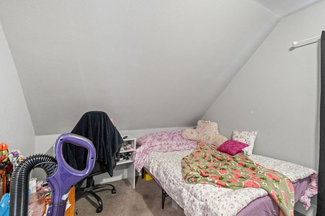1062 Minnehaha Avenue E, Saint Paul, MN 55106
