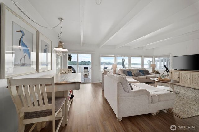 11571 E State Route 106, Union, WA 98592