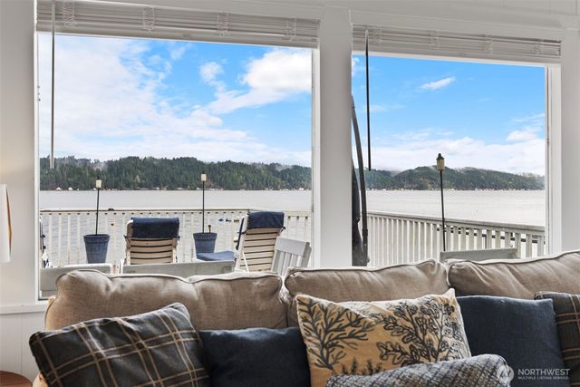 11571 E State Route 106, Union, WA 98592