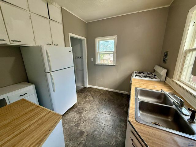 904 FAIRVIEW, Rapid City, SD 57701