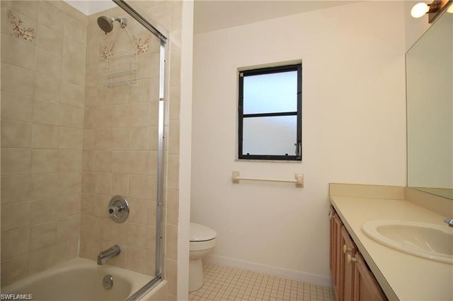 224 Erie DR, Naples, FL 34110