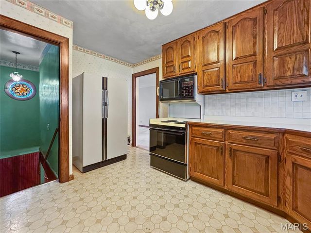 537 S Main Street, Dupo, IL 62239