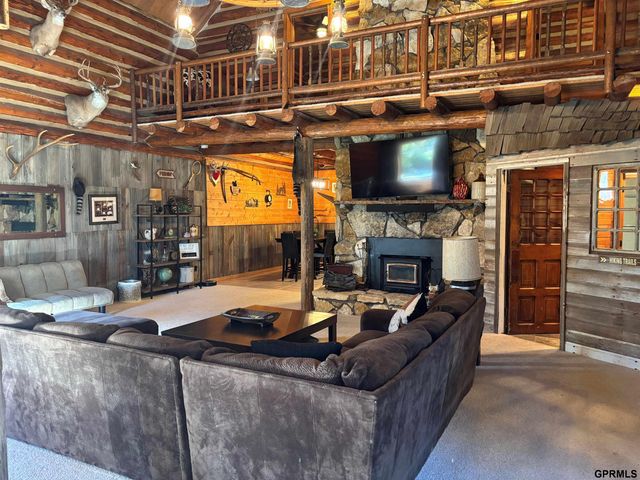 26259 249th Street, Columbus, NE 68601
