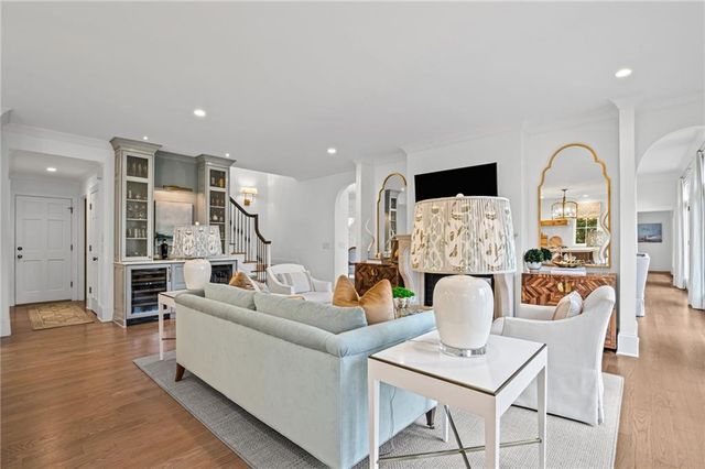 6210 River Chase Circle, Atlanta, GA 30328