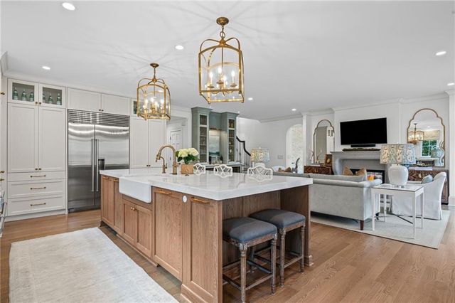 6210 River Chase Circle, Atlanta, GA 30328