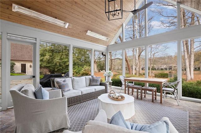 6210 River Chase Circle, Atlanta, GA 30328