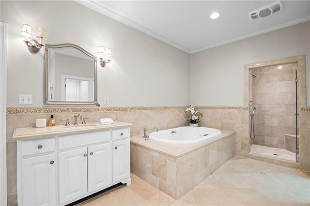 6210 River Chase Circle, Atlanta, GA 30328