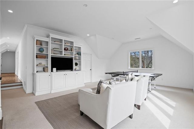 6210 River Chase Circle, Atlanta, GA 30328