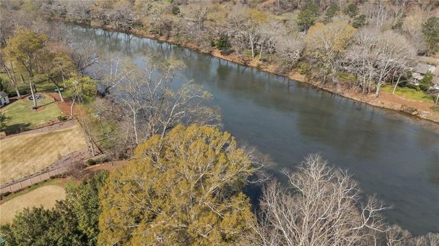 6210 River Chase Circle, Atlanta, GA 30328