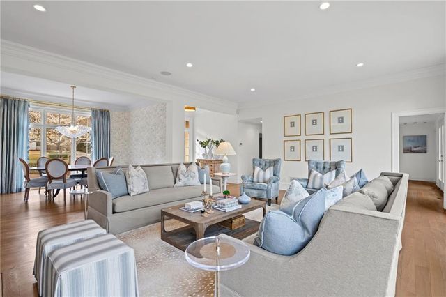 6210 River Chase Circle, Atlanta, GA 30328