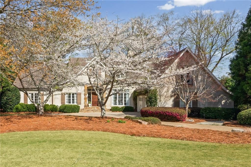 6210 River Chase Circle, Atlanta, GA 30328