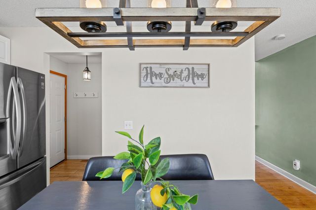 13710 Fair Oak Court, Apple Valley, MN 55124