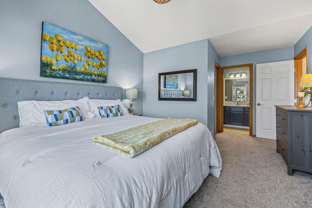 13710 Fair Oak Court, Apple Valley, MN 55124